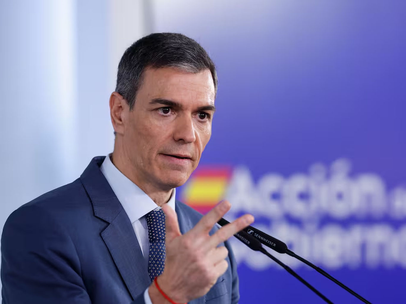 Дунёга ўт қўйиб, кейин челак билан келганларни олқишламаймиз — Испания Бош вазири