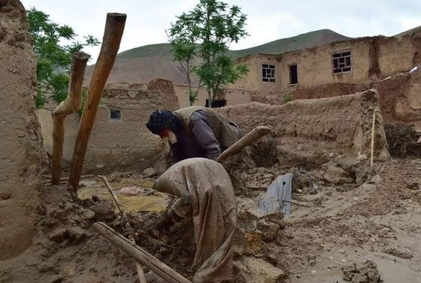 Afg‘onistonda suv toshqinlari va ko‘chkilar qurbonlari soni 130 dan oshdi