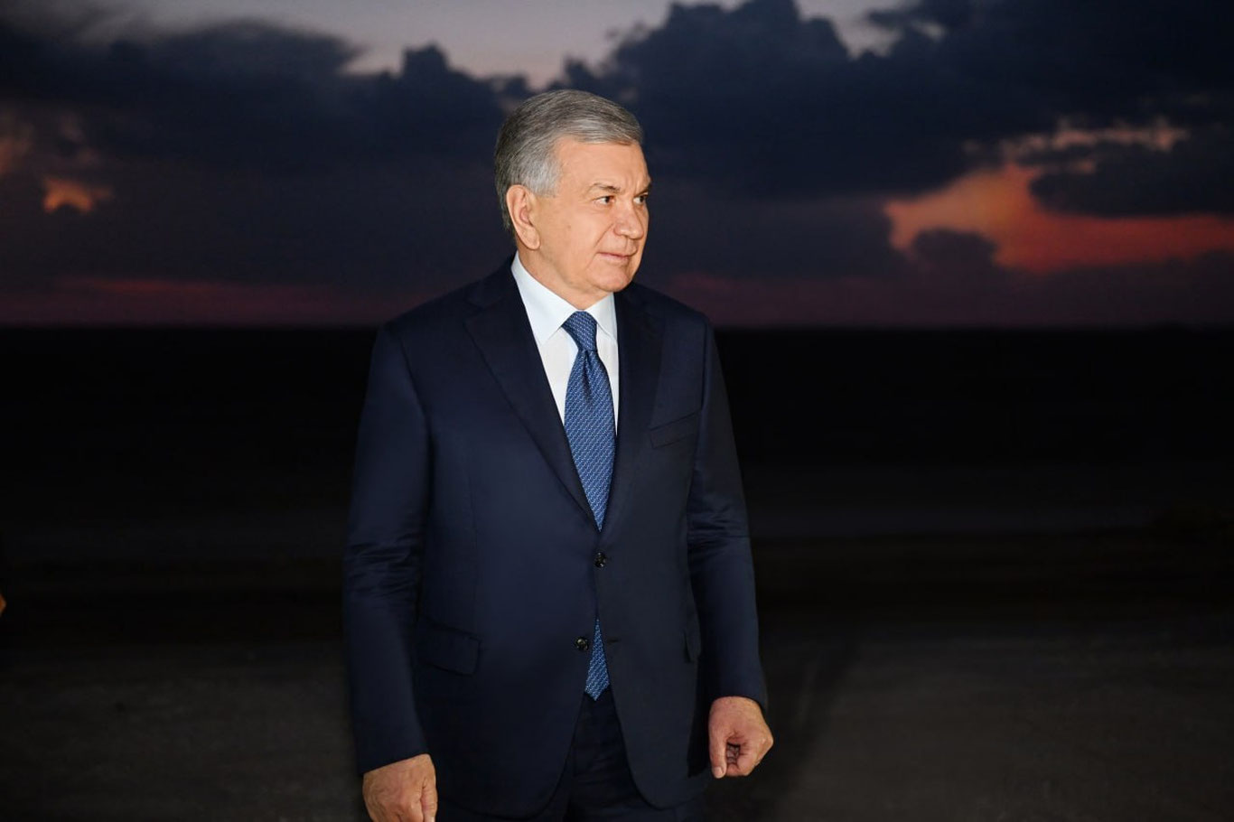 Президент Шавкат Мирзиёев Бухородаги аэропорт лойиҳаси билан танишди