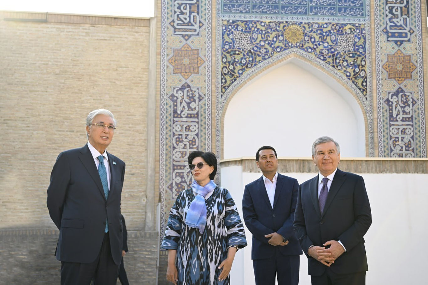 Oʻzbekiston va Qozogʻiston Prezidentlari Buxoroning tarixiy merosi bilan tanishdilar