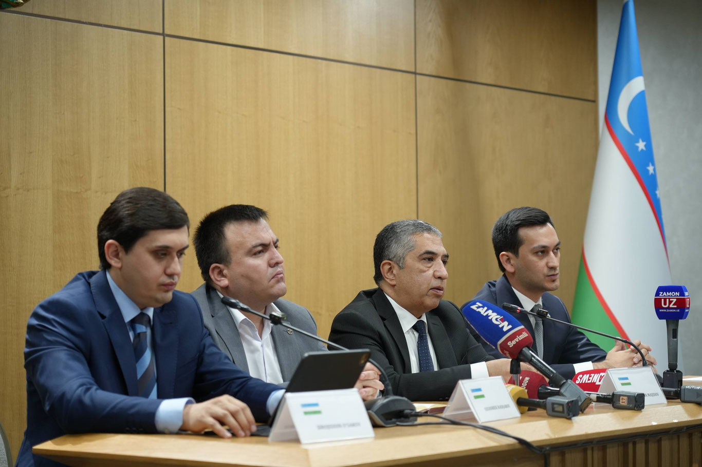 “Artistlarning kiyinishi tartibga solinadi” — Madaniyat vazirligi