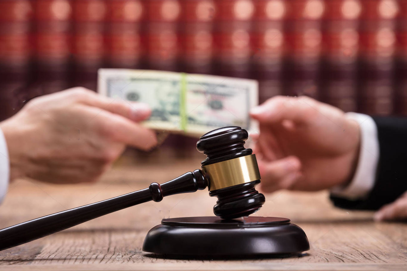 Сирдарёда судья пора билан қўлга олинди