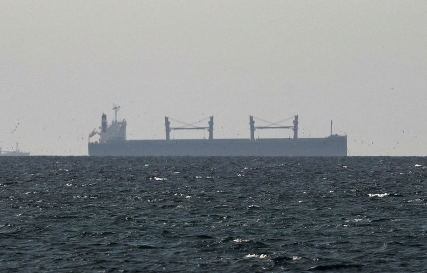 Xitoy tankeri AQSh blokadasiga qaramay Hormuz bo‘g‘ozidan o‘tdi