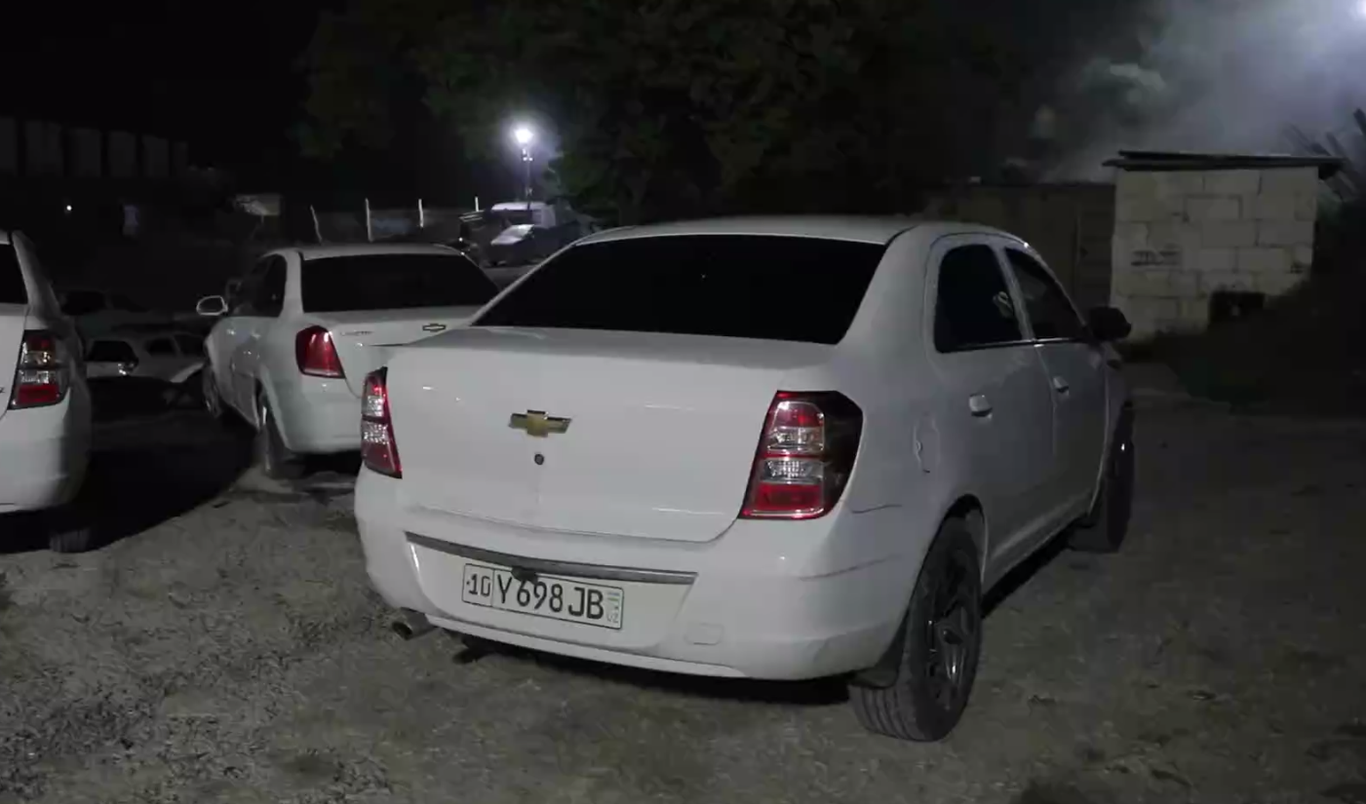 Chirchiqda ona-bolani urib yuborishiga oz qolgan haydovchi “pravasi”dan mahrum bo‘ldi