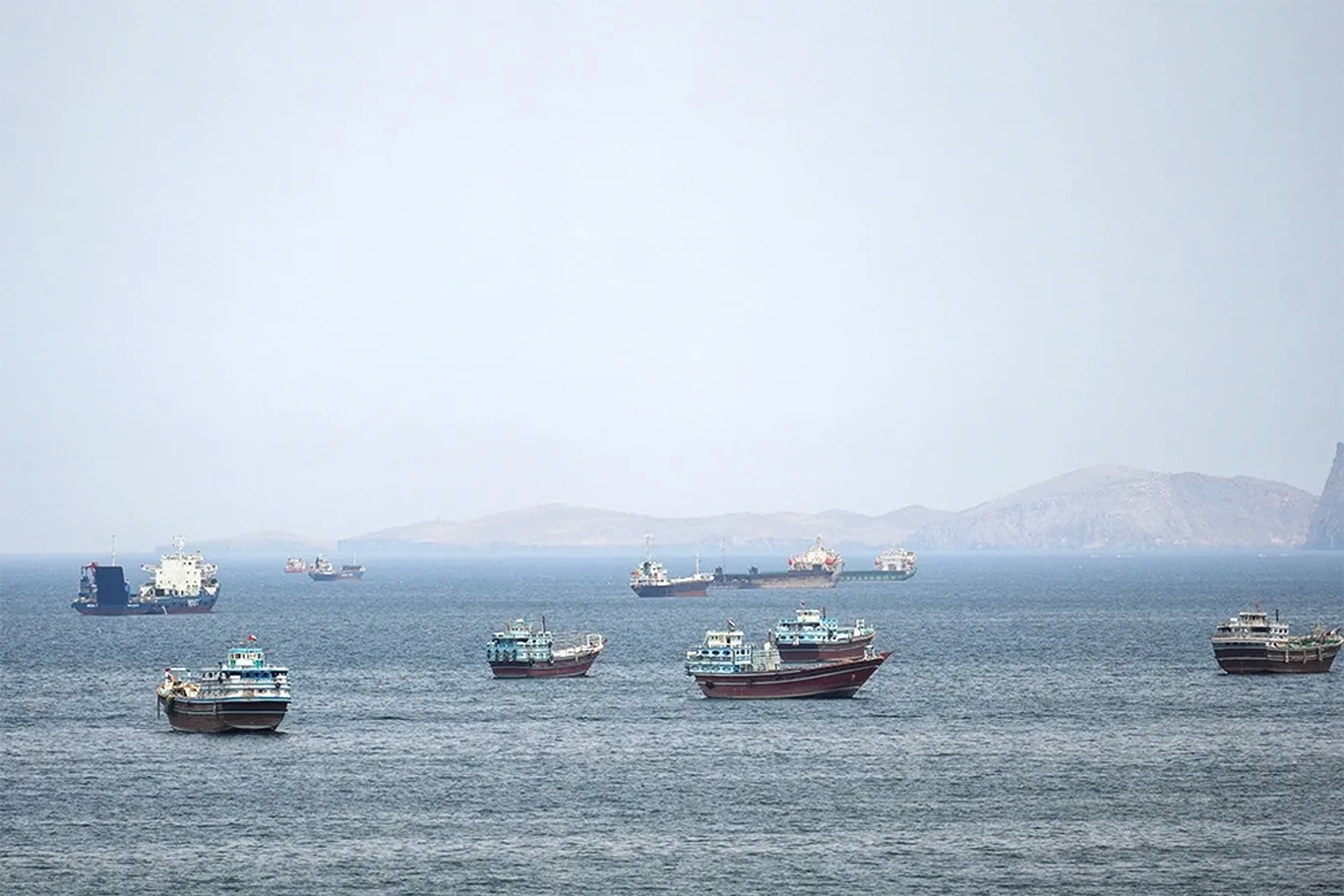 Hormuz bo‘g‘ozini minalardan tozalashga olti oy ketadi — Pentagon