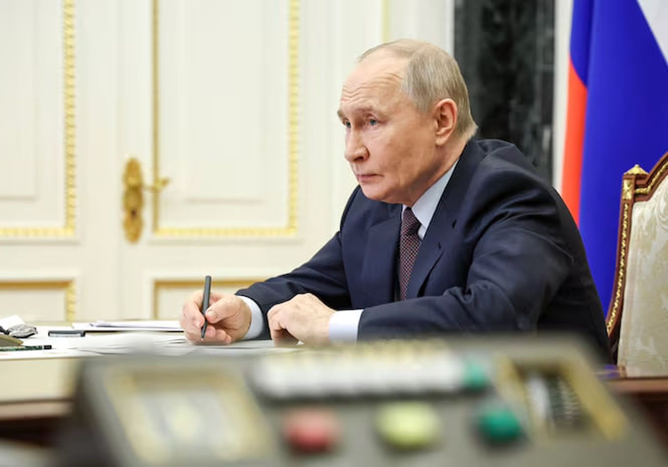 Rossiya Prezidenti yirik shaharlarda mobil internet ishining cheklanishi bo‘yicha izoh berdi