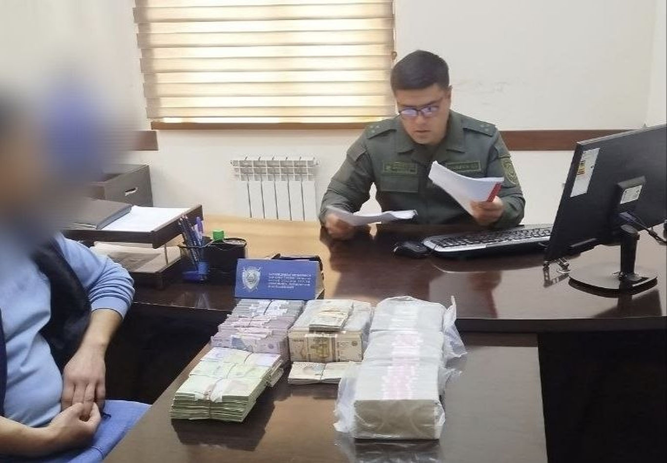 Buxoroda ota chetga chiqish uchun 5 yillik alimentni oldindan to‘ladi