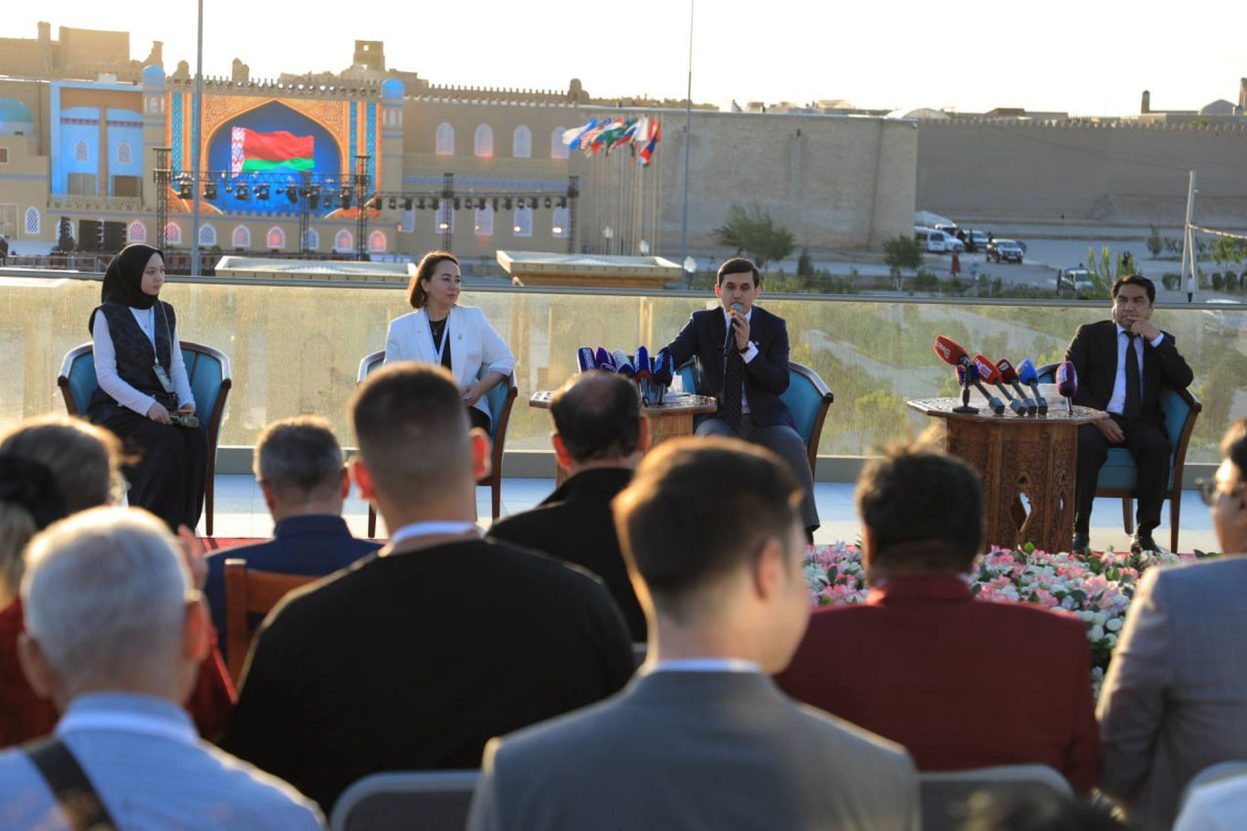 Лазги фестивали доирасида матбуот анжумани ўтказилди