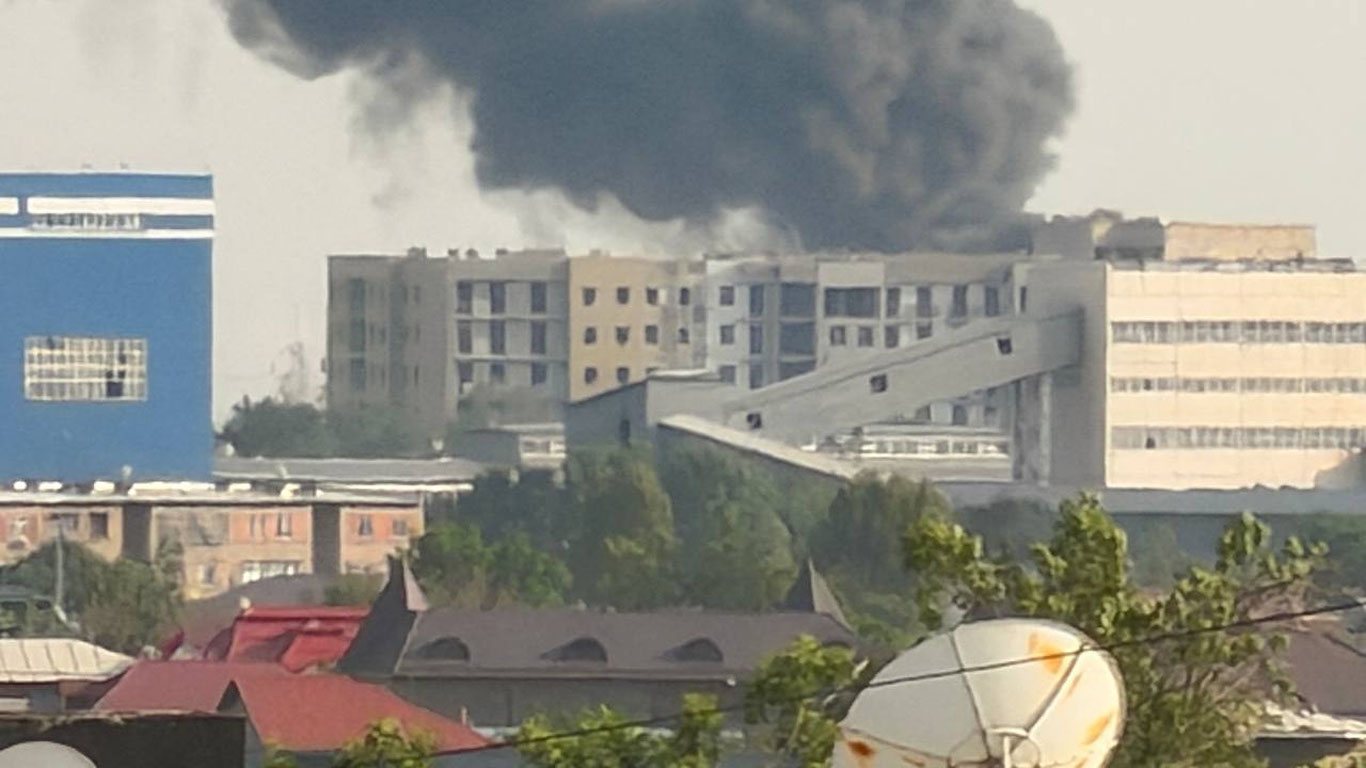 Тошкентдаги омборхонада йирик ёнғин юз берди