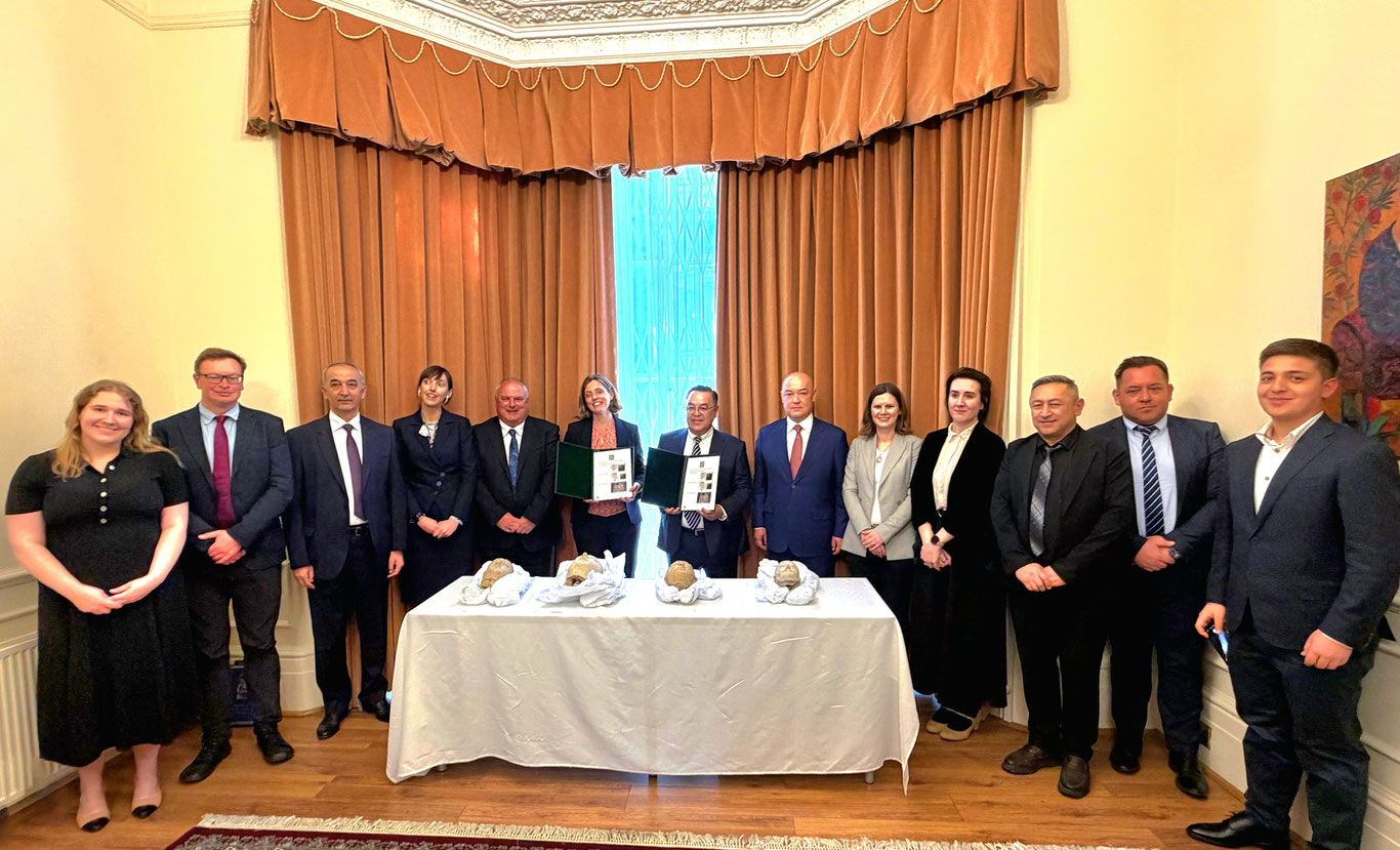 WOSCU ва Ислом цивилизацияси маркази Буюк Британиядан йўқолган меросни қайтаришга эришди