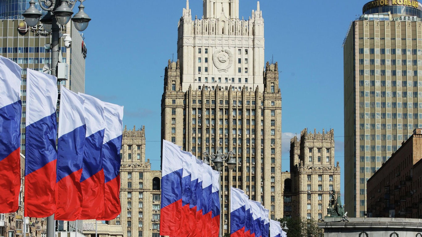 Россия хорижий давлатлар дипломатларини Киевни тарк этишга чақирди