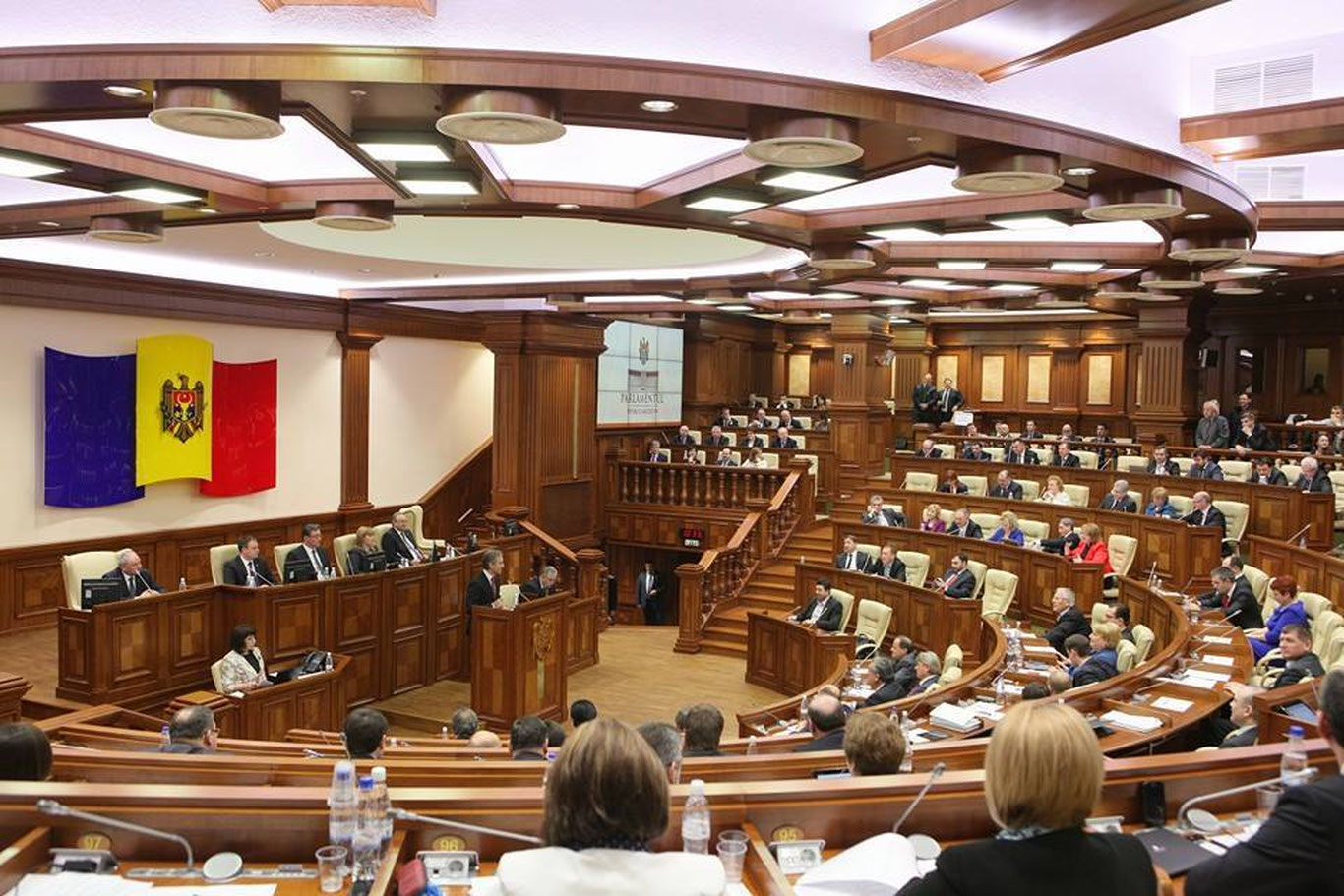 Moldova parlamenti faoliyatida rus tilidan voz kechadi