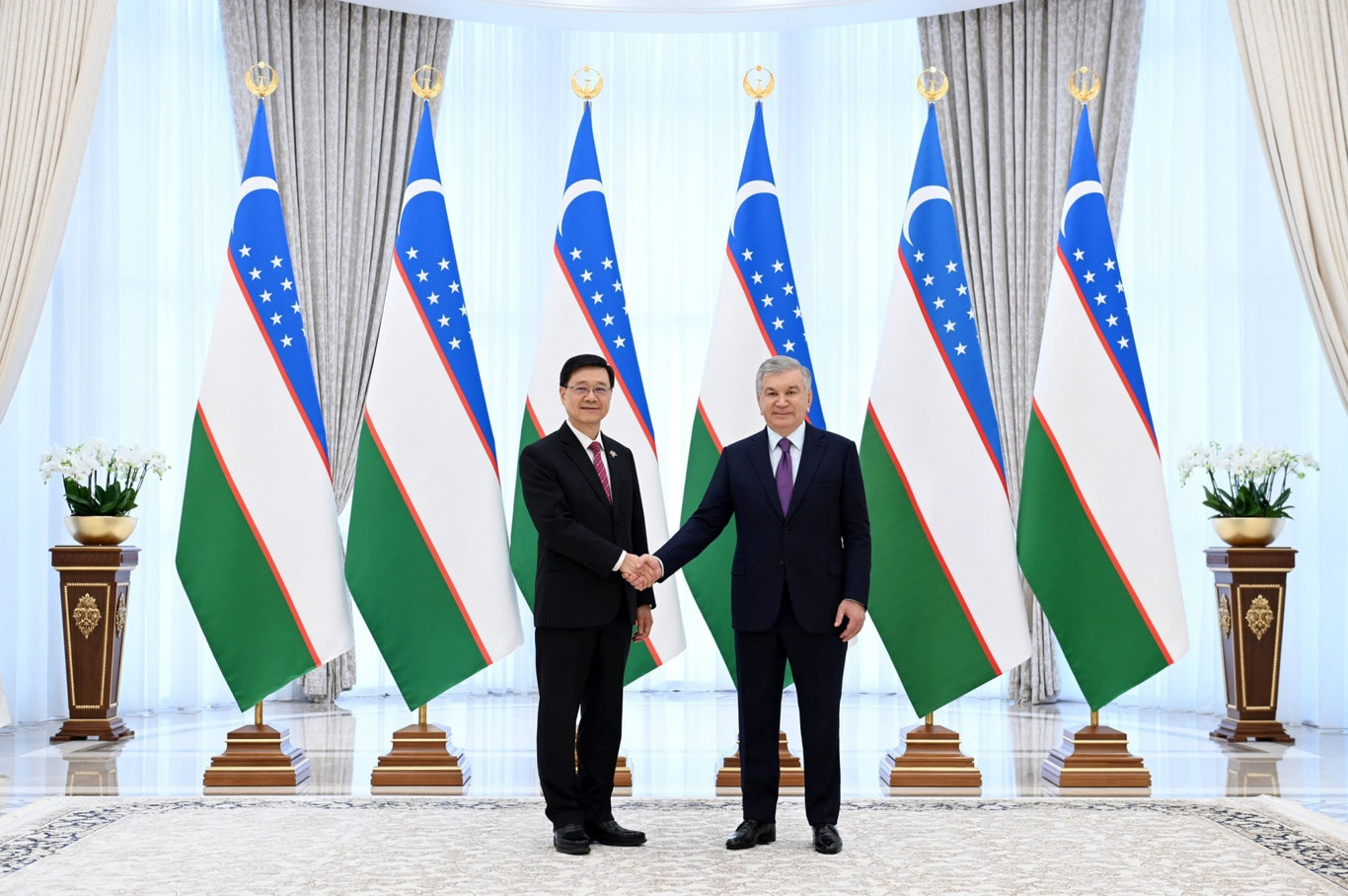 Prezident Shavkat Mirziyoyev Li Szyachao bilan uchrashdi