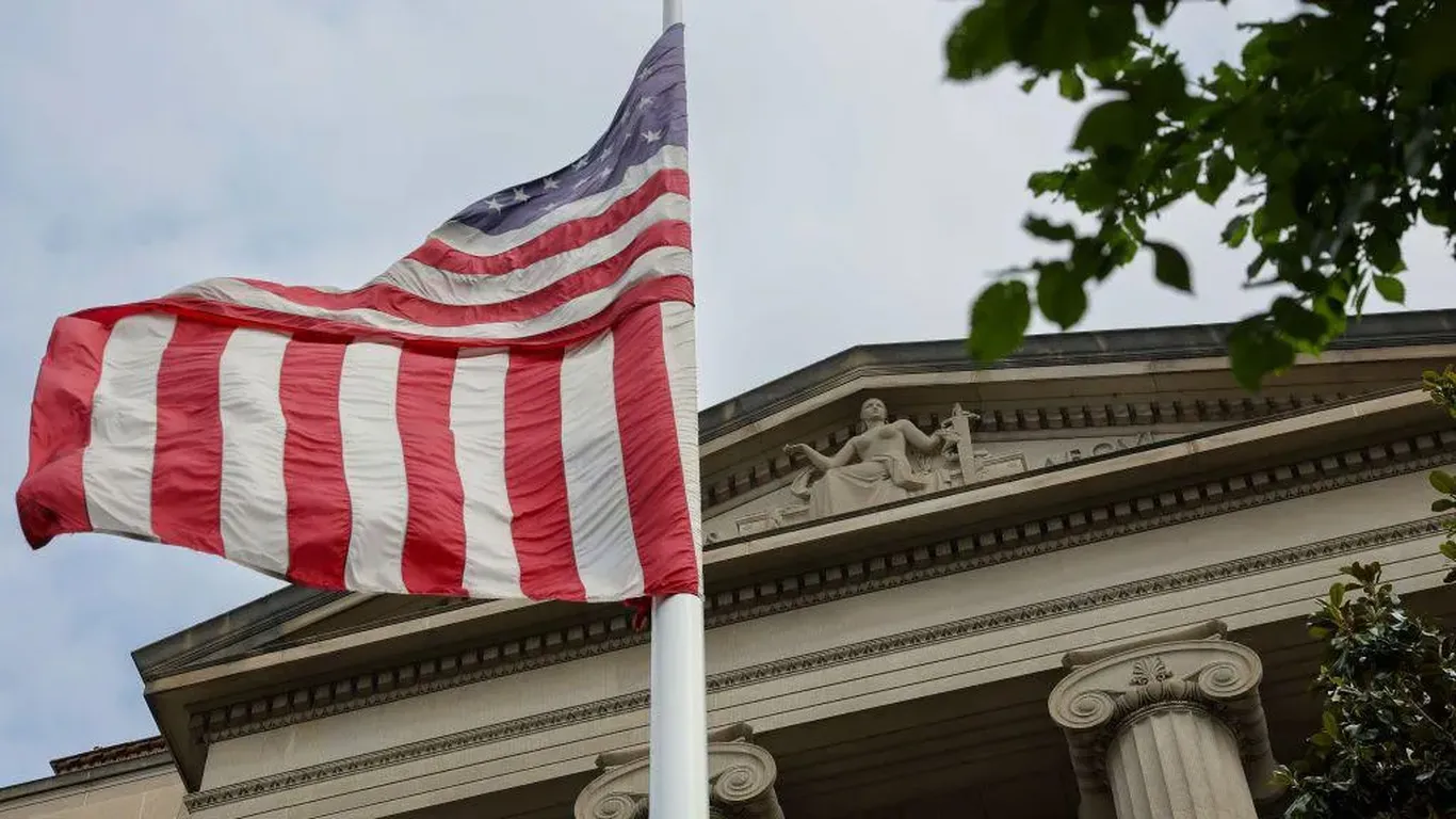 Amerikalik jurnalist Xitoy agenti bo‘lib chiqdi