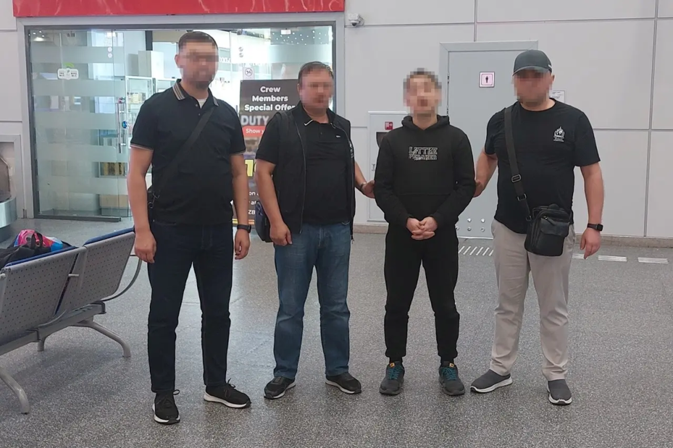 Interpol qidiruvidagi o'zbekistonlik erkak Moldovadan ekstraditsiya qilindi