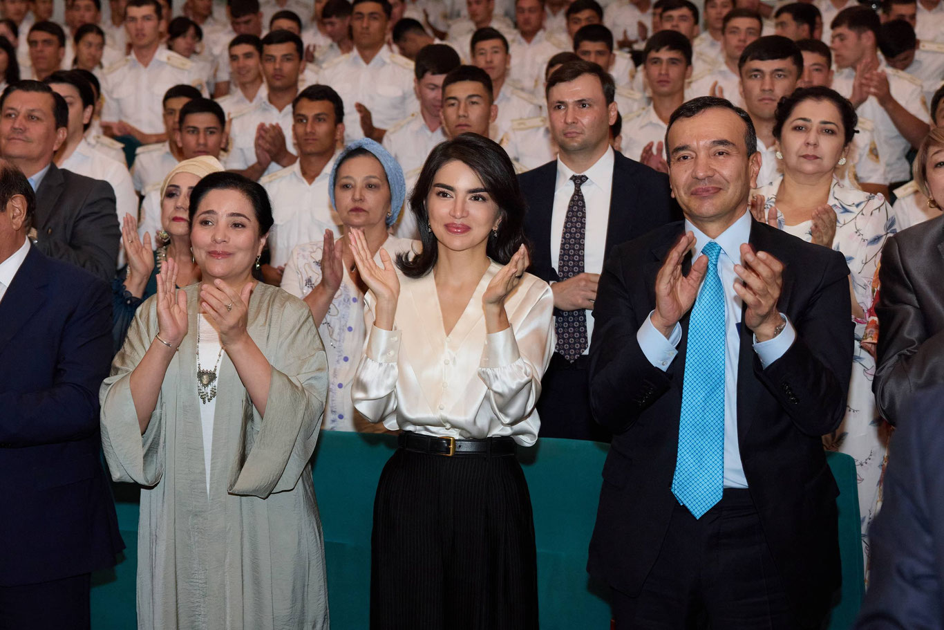 Saida Mirziyoyeva Milliy teatrda “Adolat fasli” spektakli namoyishida ishtirok etdi