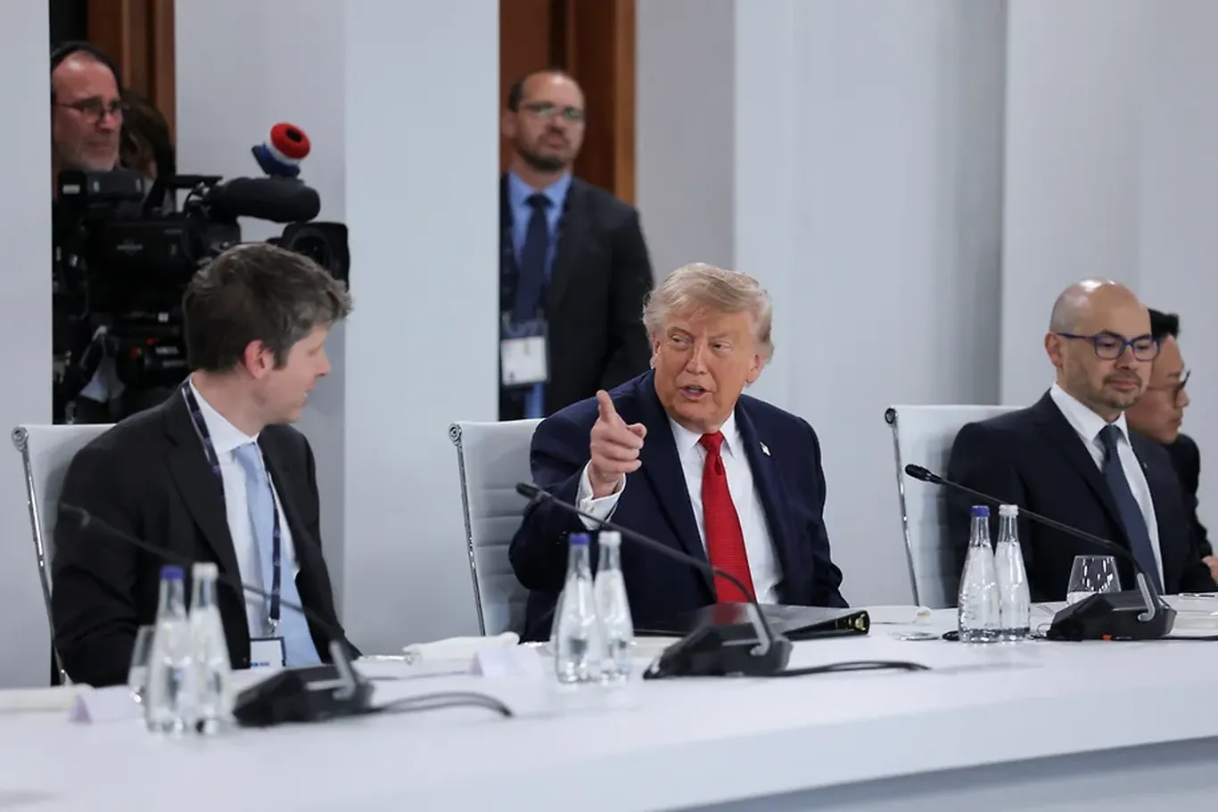 Агар меморандум ёқмаса, Эрон яна зарба остида қолади — Трамп