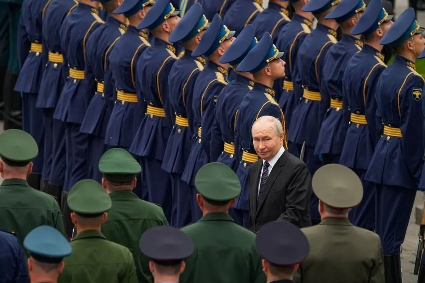 Путин кузда янги сафарбарлик эълон қилиши мумкин