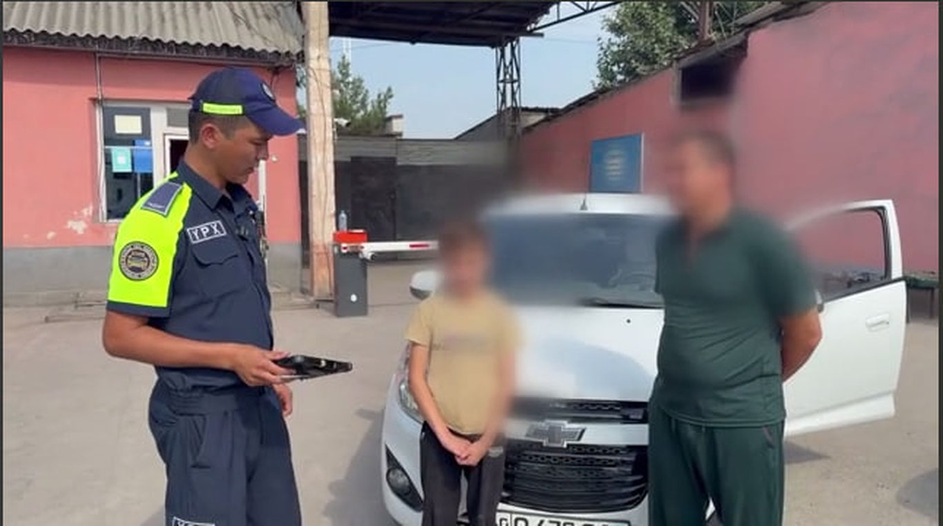 Андижонда 11 ёшли ўғлига автомобиль бошқартирган ота жазоланди