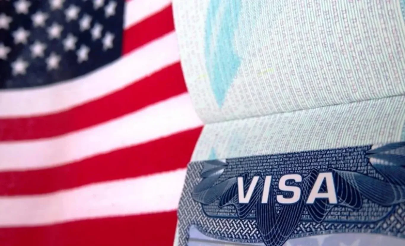 AQSh immigratsion viza arizalarini ko‘rib chiqishni to‘xtatdi