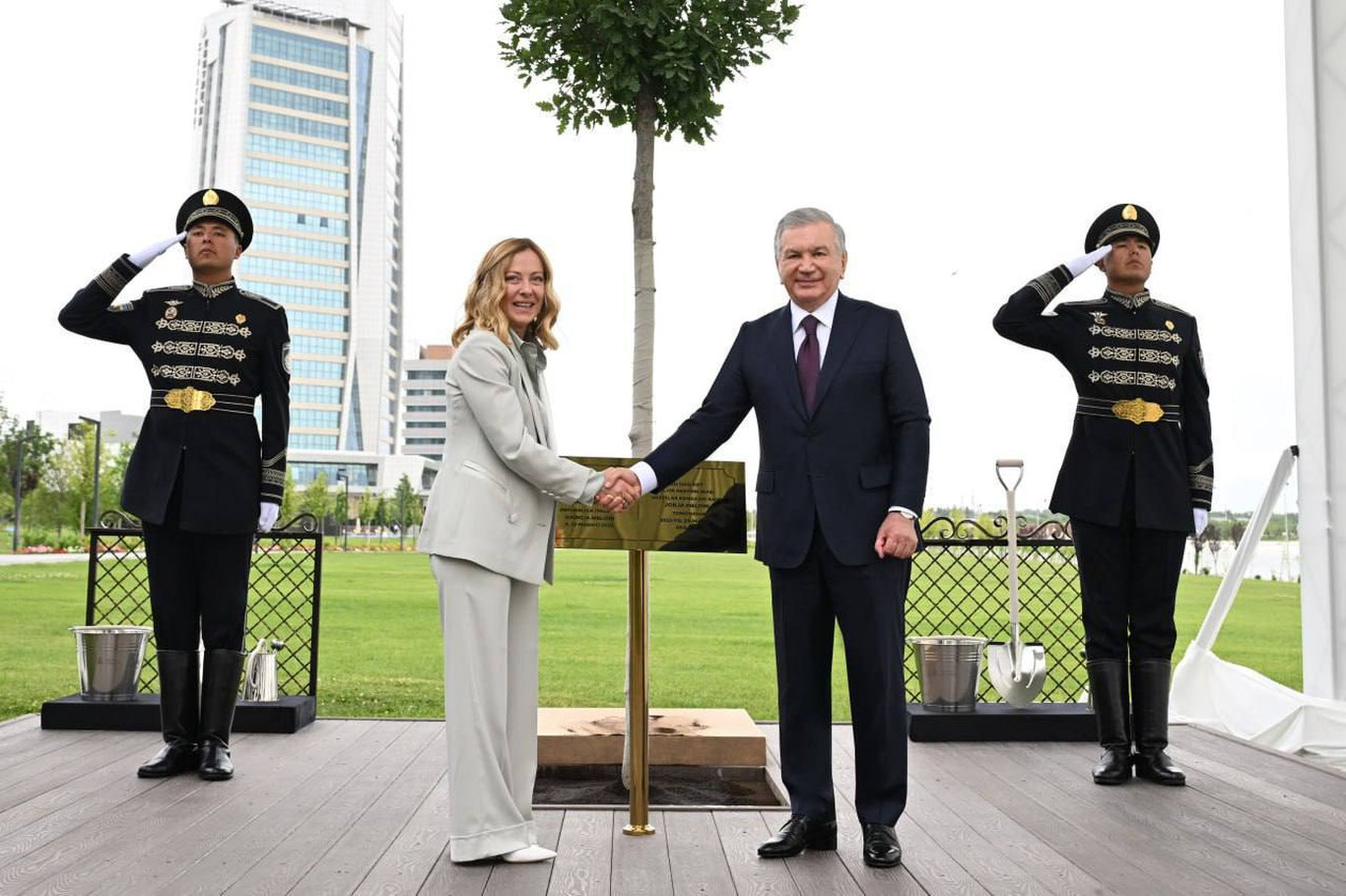Shavkat Mirziyoyev Jorja Meloniga maktub yo‘lladi
