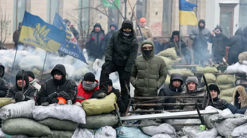 Украинада демографик муаммо кучаймоқда: 6 ойда мамлакатдан чиқишлар сони киришлардан 223 мингтага кўп бўлди