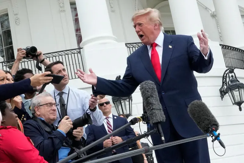 Украинага янги президент керак — Трамп