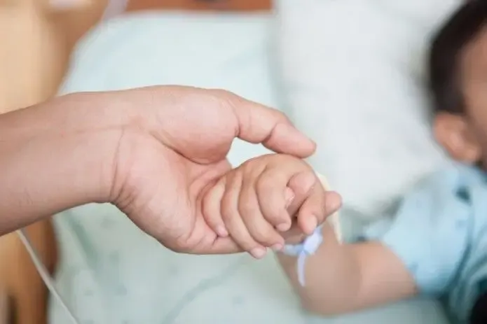 Bolalar uchun mehr va madad: O‘zbekistonda ilk mobil bolalar xospisi ish boshladi