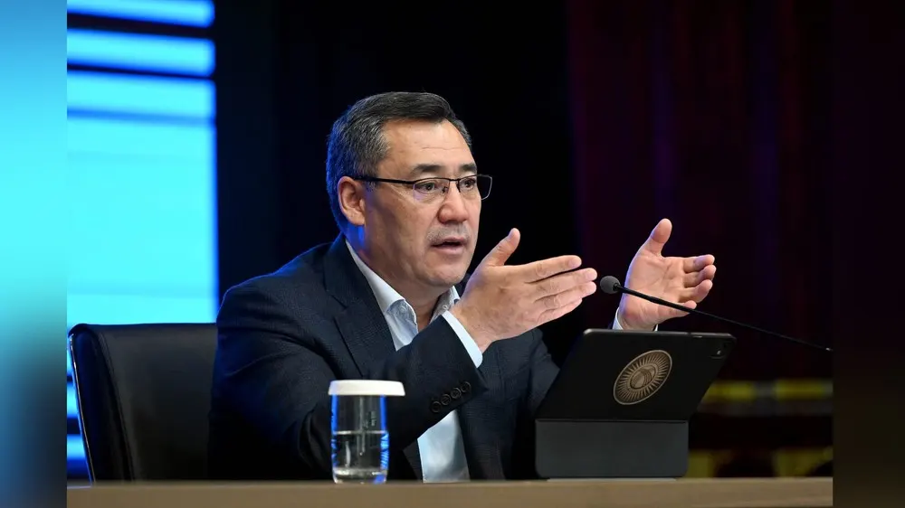 Bir kun ichida fuqarolik va pasport: Japarov mas’ullarga topshiriq berdi