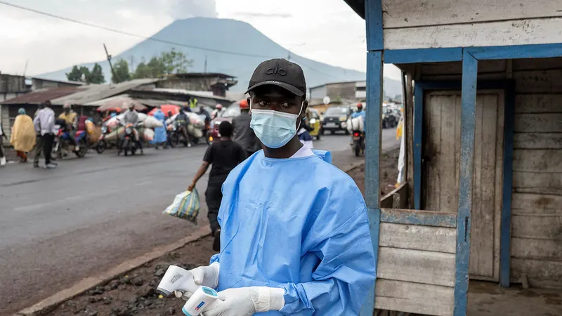 Ebola qurbonlari soni ortmoqda: o‘lim holatlari 4 381 taga yetdi