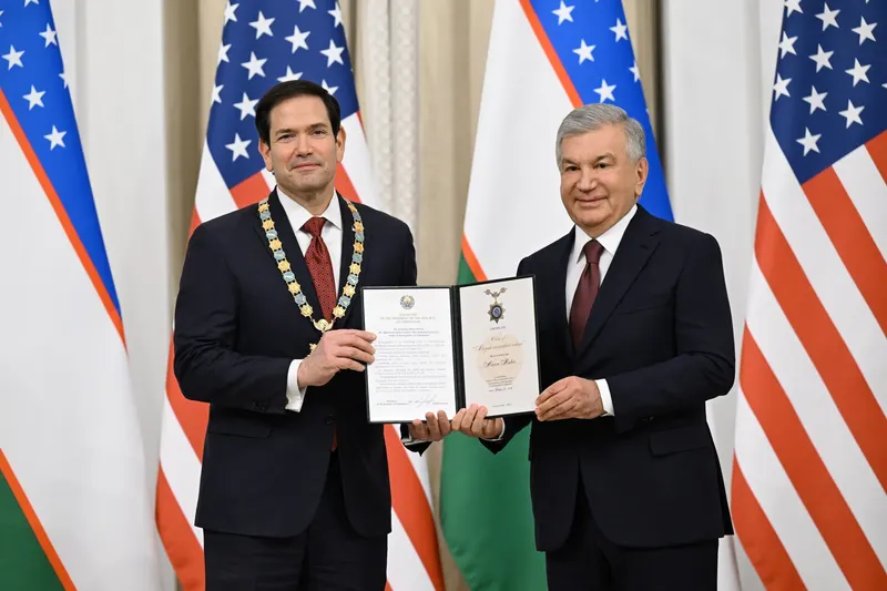 Marko Rubio “Buyuk xizmatlari uchun” ordeni bilan mukofotlandi