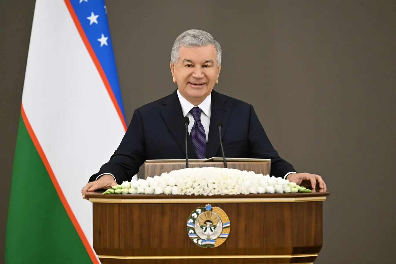 Тадбиркорга фахрий унвон, китобхон оилаларга уй: Қашқадарёдаги йиғилишда нималар айтилди?