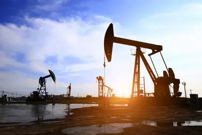 Brent nefti narxi 115 dollardan oshdi: narxlar may oyidan beri eng yuqori darajaga chiqdi