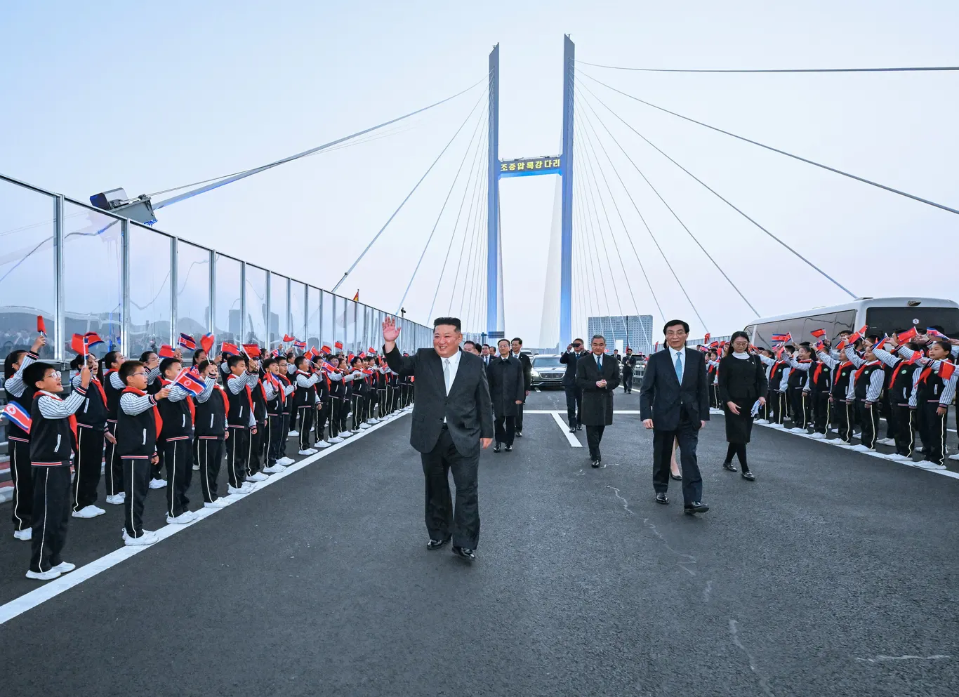 Kim Chen In Xitoyga bordi: ikki davlat o‘rtasida yangi ko‘prik ochildi
