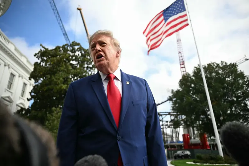 “Тинчлик келишуви бўлмаса, 200 фоизлик бож” — Трамп