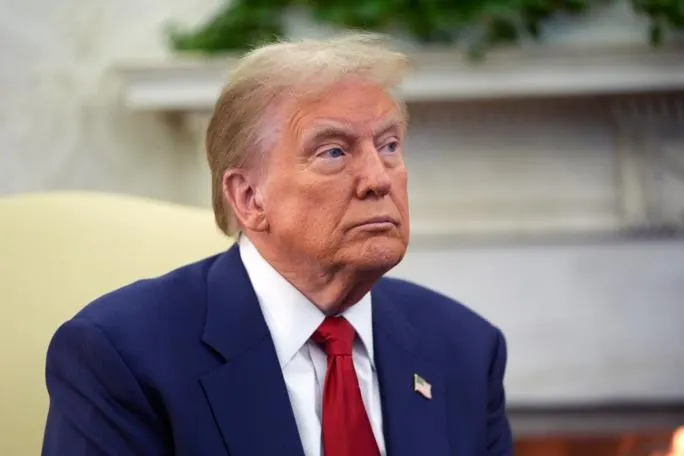 “Бу вақтни беҳуда сарфлаш эди” — Трамп