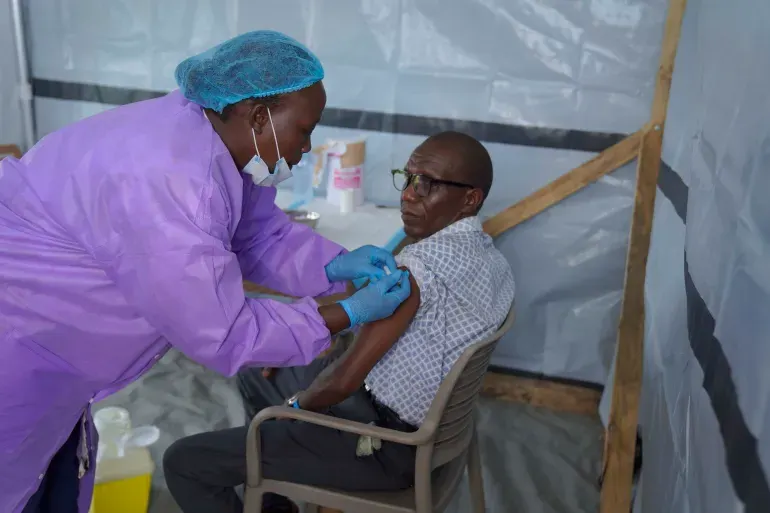 Kongoda Ebola bilan kasallanganlar soni 10 mingdan oshdi: 4887 kishi vafot etdi