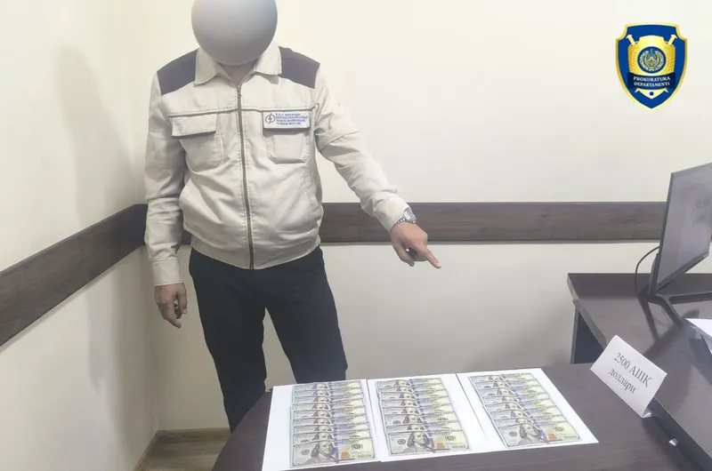 300 млн сўмлик жарима билан қўрқитиб, 4 минг доллар сўраган электрчилар ушланди