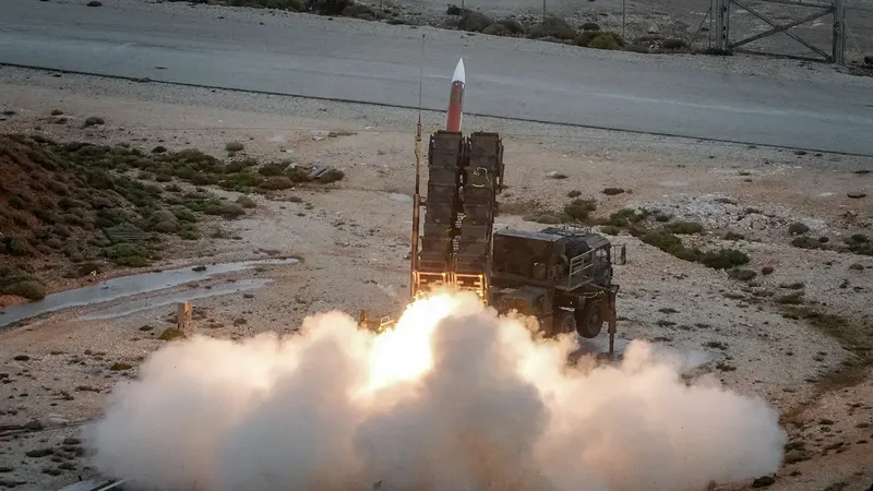 АҚШ Украинага 500 та Patriot ракетасини сотишга рухсат берди: битим 2,1 млрд долларга баҳоланмоқда